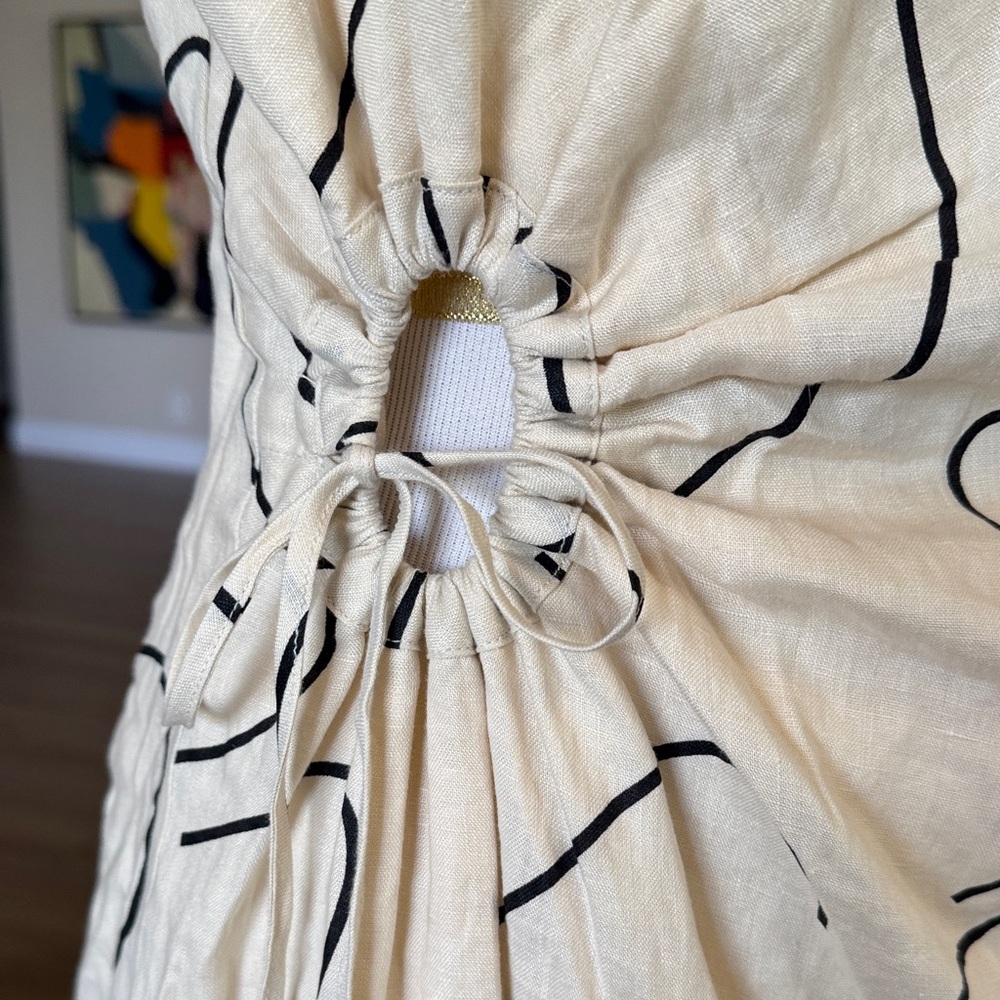 Abstract Patterned Cream Dress - Picture 3 of 6